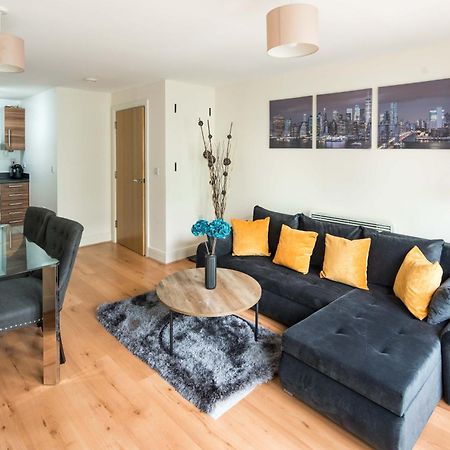 Stylish Apartment Near Central ロンドン エクステリア 写真